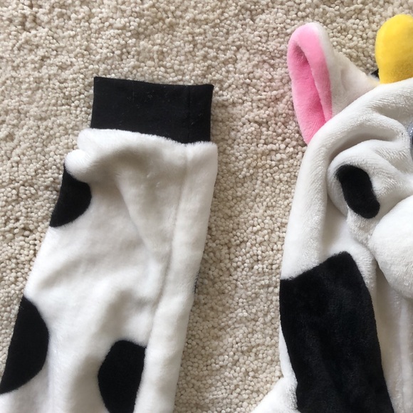 Adult Onesie Halloween Cow Costume - Picture 9 of 16